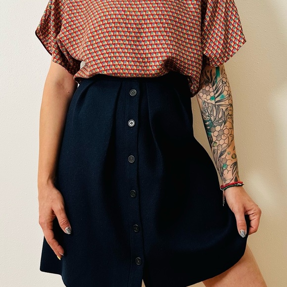 J. Crew flair button down navy skirt 100% wool - Picture 5 of 8